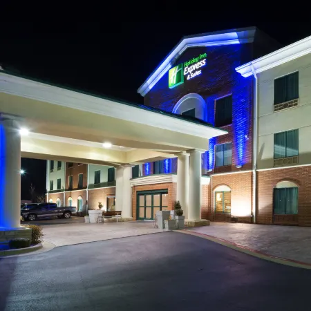 Holiday Inn Express & Suites LITTLE ROCK-WEST by IHG