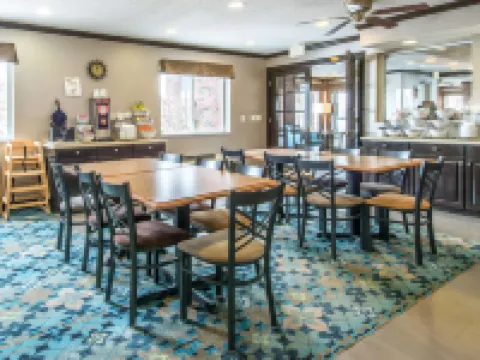 Comfort Inn Hotels in Hancock County