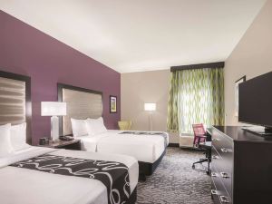 La Quinta Inn & Suites by Wyndham Clifton Park