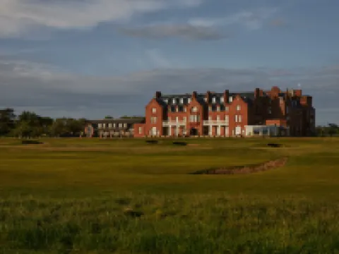 マリン トローン トルーンのホテル