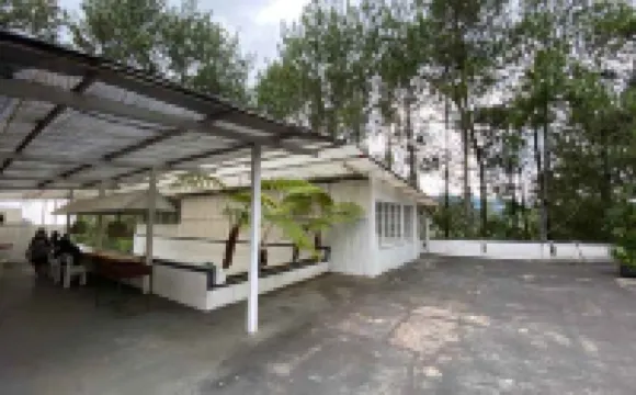 The Peak Home のホテル