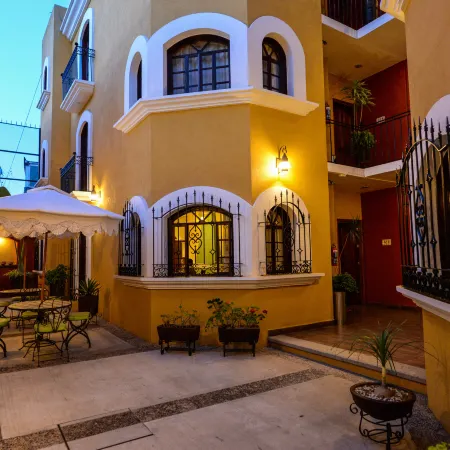 Suites Bello Xochimilco by GiBel