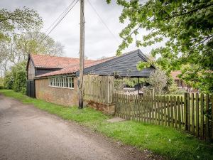 The Hayloft, Clopton