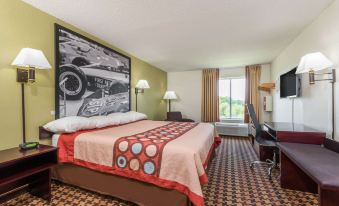 Super 8 by Wyndham Cloverdale IN