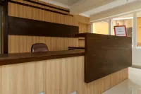 RedDoorz Plus Near Palembang Square Mall - Pensions