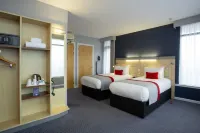 Holiday Inn Express Cheltenham Town Centre
