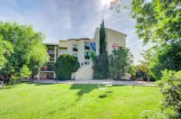 Hotel les Nevons Hotels near CAMPREDON art & image