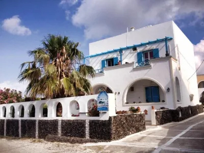 Villa Livadaros Hotels in Karterados