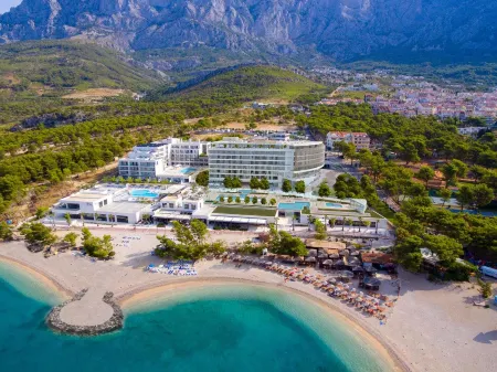 Aminess Laurel Khalani Hotel Отели в г. Zadvarje