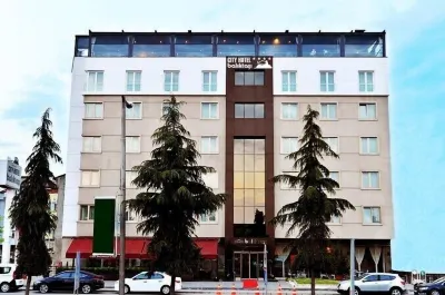 Baliktasi City Hotel & Spa Các khách sạn gần Ahmet Bayazit Parkı