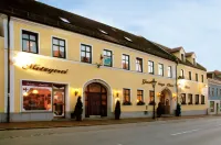 Hotel Bayrischer Löwe Các khách sạn ở Plattling