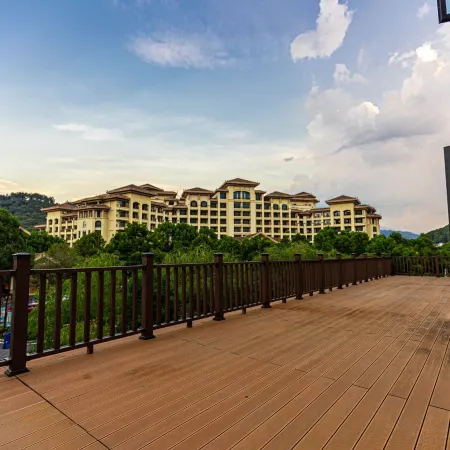 Yichun Huge Hot Spring Holiday Villa