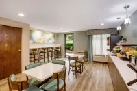 Clarion Pointe Atlanta Airport College Park