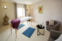 Domaine 3 Soleils Hotels in Gaillac