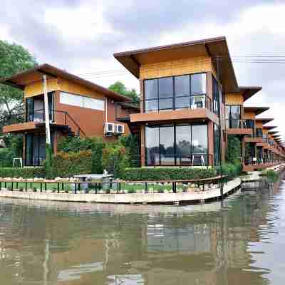 เดอะ เกรซ อัมพวา รีสอร์ท Hotel Exterior