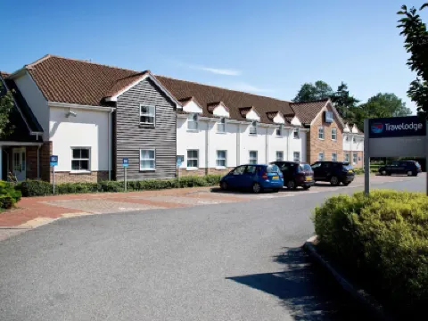 Travelodge Arundel Fontwell Hotels near Arundel Cathedral