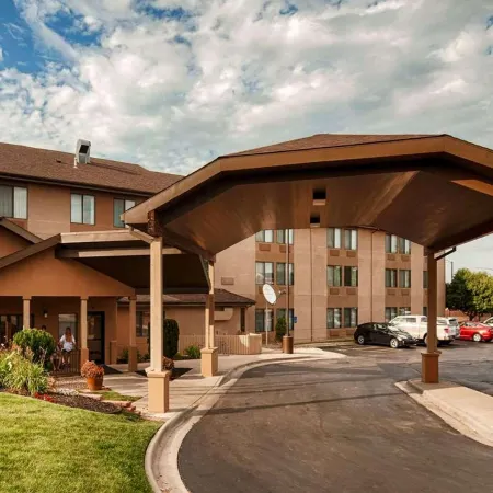 Quality Inn & Suites Lawrence - University Area