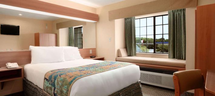 Microtel Inn & Suites by Wyndham Panama City Hotele w: Bay County