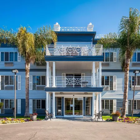 Best Western Colonial Inn