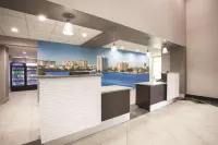 Comfort Inn & Suites Clearwater South - Pools