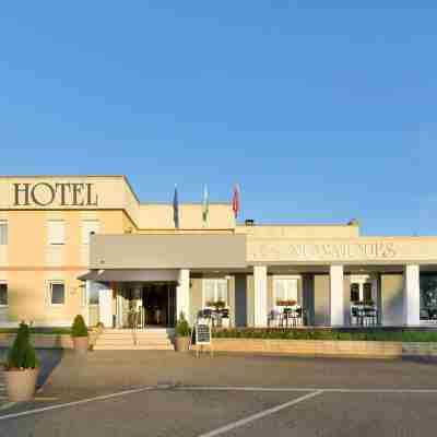 Hôtel des Mosaiques Hotel Exterior
