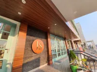 Hotel JS Souvenir Hotels in Rani Pokhri