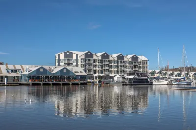 Peppers Seaport Launceston Hotels near Shiploads