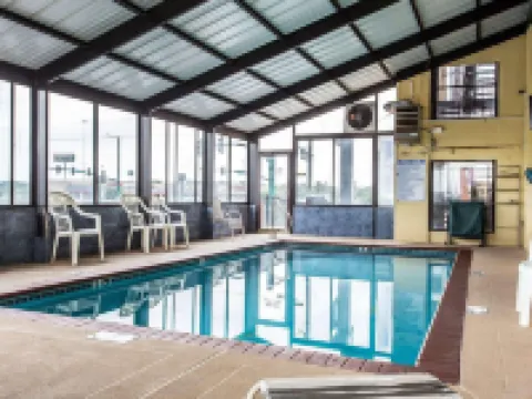 クオリティ イン & スイーツ モロー アトランタ サウス モローのホテル