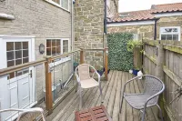 Host & Stay - Honeysuckle Cottage