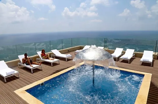 ランカスター プラザ ベイルート