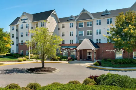 Residence Inn Silver Spring Отели в г. Колсвилл