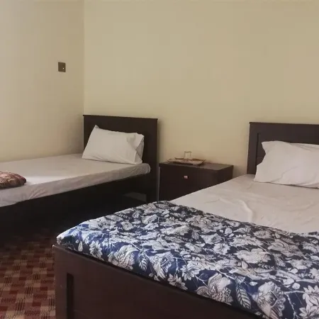 Relax Inn Hotel 길기트 호텔