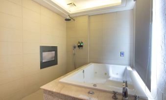 Shihua Motel