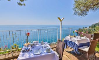 Villa Santa Maria - Luxury Sea View Rooms