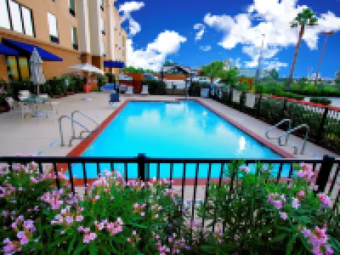 休斯頓西北湯博爾歡朋套房酒店 湯博爾酒店