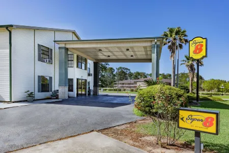 Super 8 by Wyndham Kinder/Coushatta Near Casino