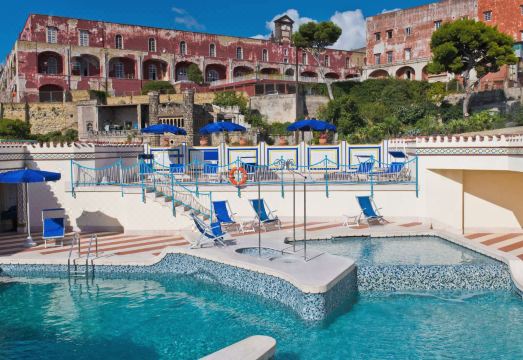 로열 컨티넨탈 나폴리