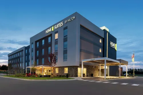 Home2 Suites by Hilton Appleton Hotels in Menasha