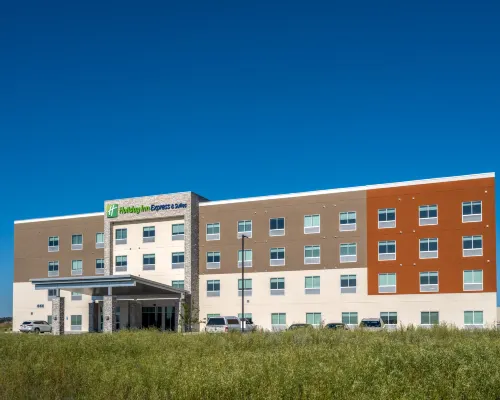 Holiday Inn Express & Suites WATERTOWN by IHG Hotels in Codington County