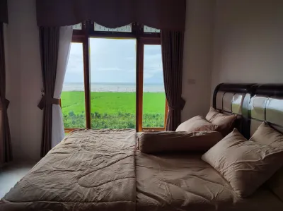 Marlin Homestay 2Br Samosir Hotel dekat Parbaba Beach