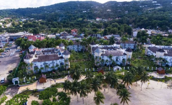 Sandcastles Beach Resort - Housity