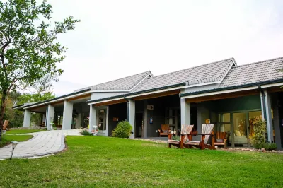 Bushbaby Lodge at Nkonyeni Các khách sạn ở Kholwane