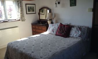 189 April Cottage - Housity