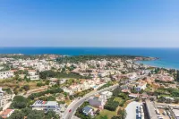 Aequor Luxury Rooms & Apartments