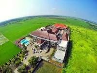 Regina Hotel Pemalang Hotels in der Nähe von SMP N 1 Comal