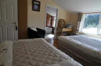 Carrowntober House B & B - parking