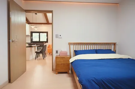 Seogwipo Sumgol Pension Отели рядом с достопримечательностью «Shinhwa Theme Park»