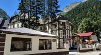 Gold Star Hotel