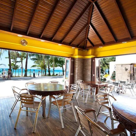 Golden Phoenix Hotel Boracay