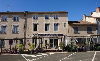 Hotel des Deux Porches